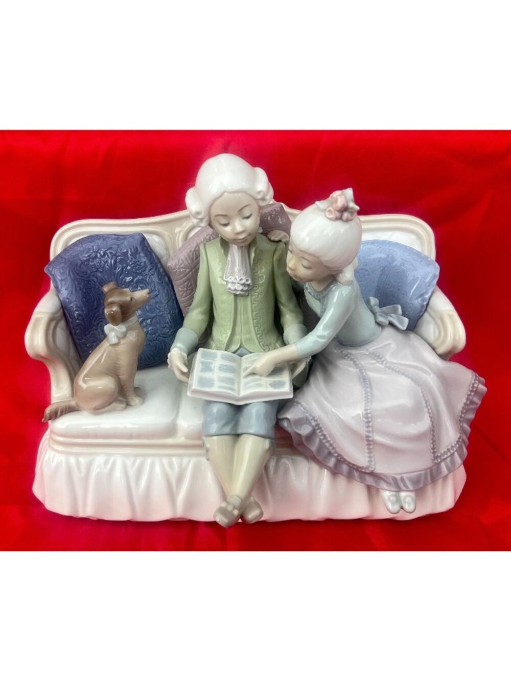 Lladro Story Time #5229 Retired Porcelain Boy Girl Dog Sofa Figurine Spain